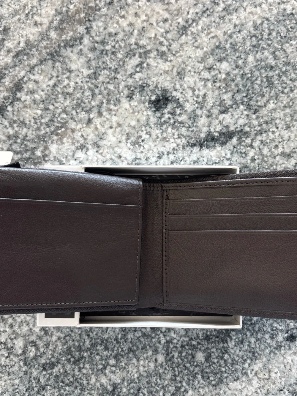 Steve Madden Men's Passcase Wallet - Dark Brown